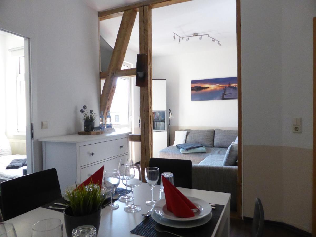 Ferienwohnung Friedrich Schiller, 2 Schlafzimmer, Balkon,Kostenloses Wifi, Naehe Zentrum, イェーナ エクステリア 写真