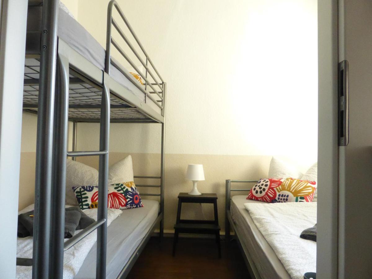 Ferienwohnung Friedrich Schiller, 2 Schlafzimmer, Balkon,Kostenloses Wifi, Naehe Zentrum, イェーナ エクステリア 写真